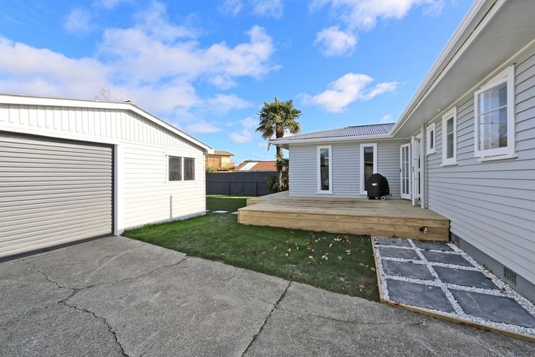 Photo of property in 33 Allen Berry Avenue, Pirimai, Napier, 4112