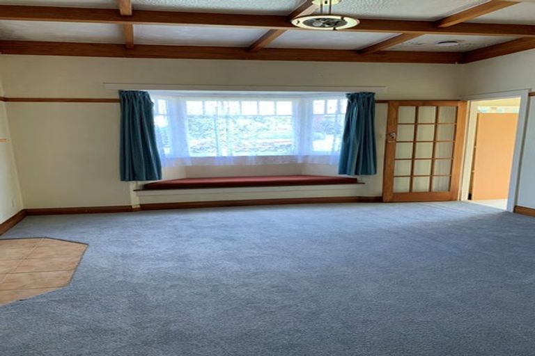 Photo of property in 33 Wattle Street, New Lynn, Auckland, 0600