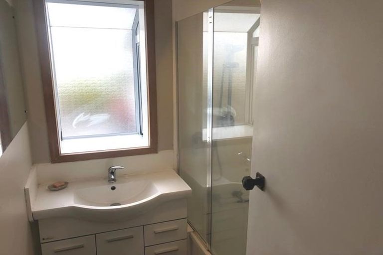 Photo of property in 64 Forest Lake Road, Forest Lake, Hamilton, 3200