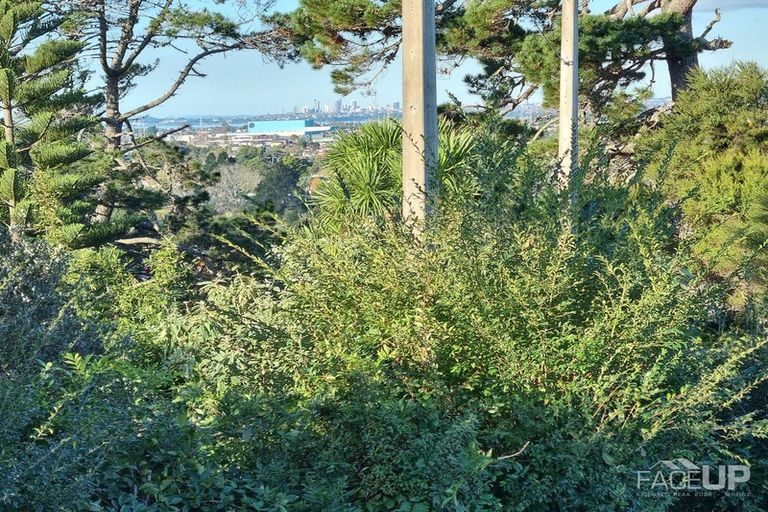 Photo of property in 72 Don Buck Road, Massey, Auckland, 0614