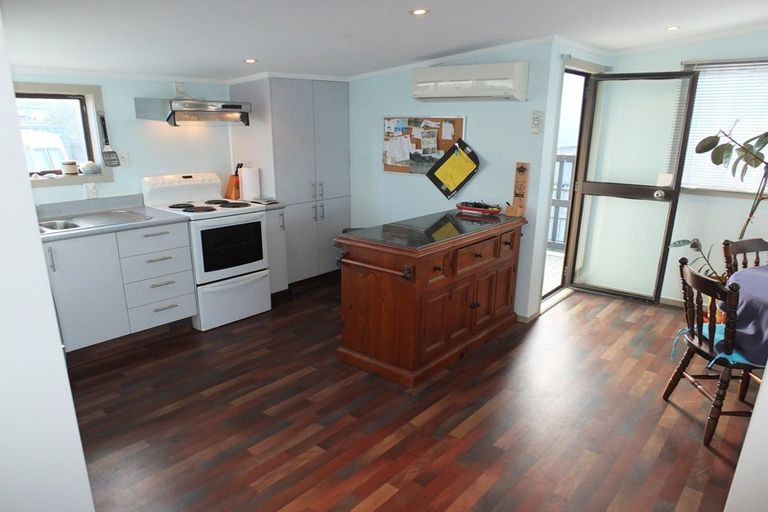 Photo of property in 12 Brown Terrace, Foxton Beach, Foxton, 4815