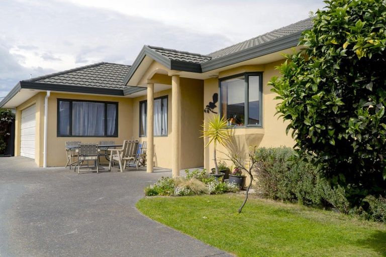 Photo of property in 71 Napier Road, Havelock North, 4130