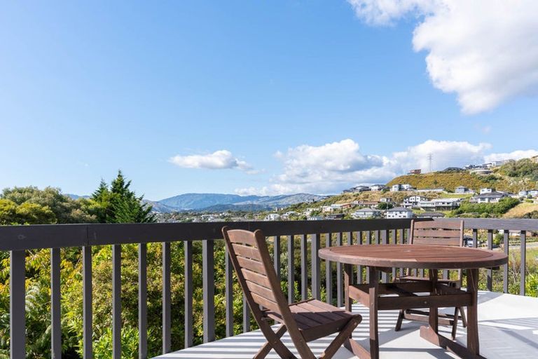 Photo of property in 9 Furneaux Grove, Whitby, Porirua, 5024