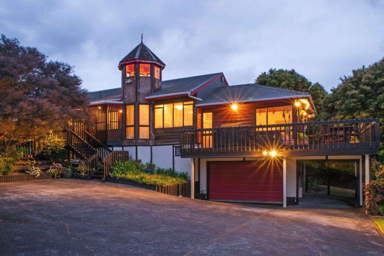 Photo of property in 15 Rakaia Rise, Clover Park, Auckland, 2019