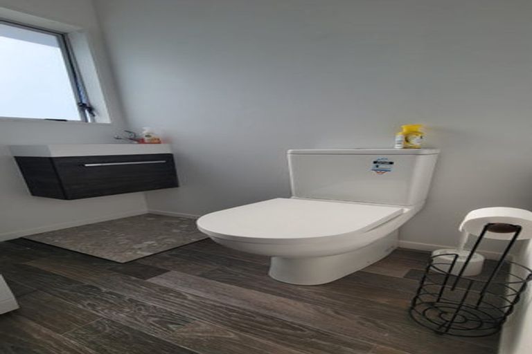 Photo of property in 56 Victory Street, Welcome Bay, Tauranga, 3112