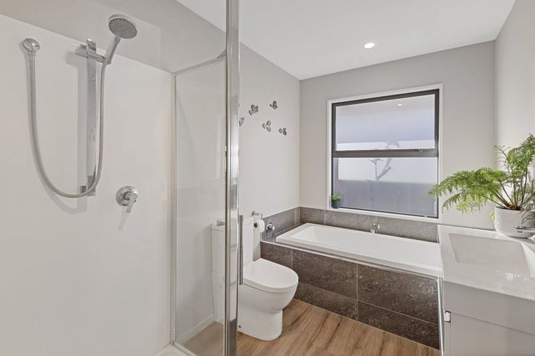 Photo of property in 10 Helmore Street, Rangiora, 7400