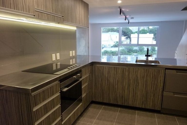 Photo of property in Canvas Apartments, 7/307 Willis Street, Te Aro, Wellington, 6011