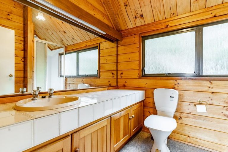 Photo of property in 236 Point View Drive, East Tamaki Heights, Auckland, 2016