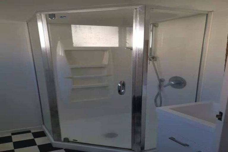 Photo of property in 1/29 Parkvale Road, Karori, Wellington, 6012