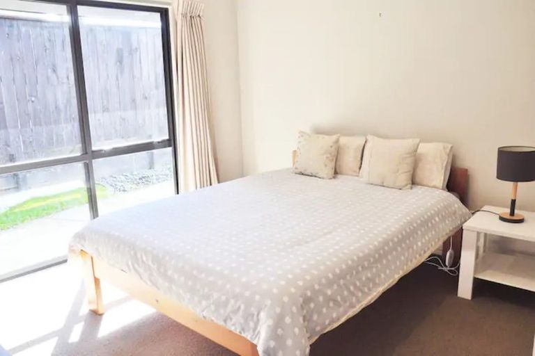 Photo of property in 12 Kalmore Place, Flat Bush, Auckland, 2016