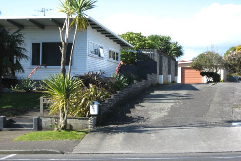 Photo of property in 131a Mangorei Road, Merrilands, New Plymouth, 4312
