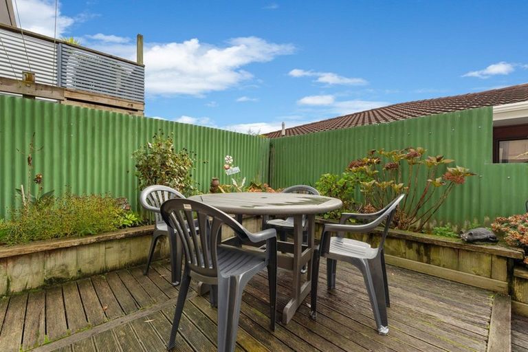 Photo of property in 25 Churchill Street, Levin, 5510