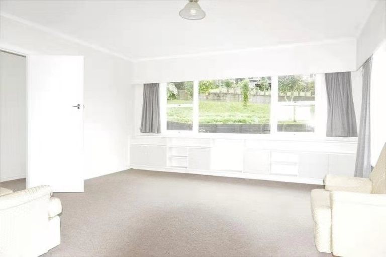 Photo of property in 71 College Road, Northcote, Auckland, 0627