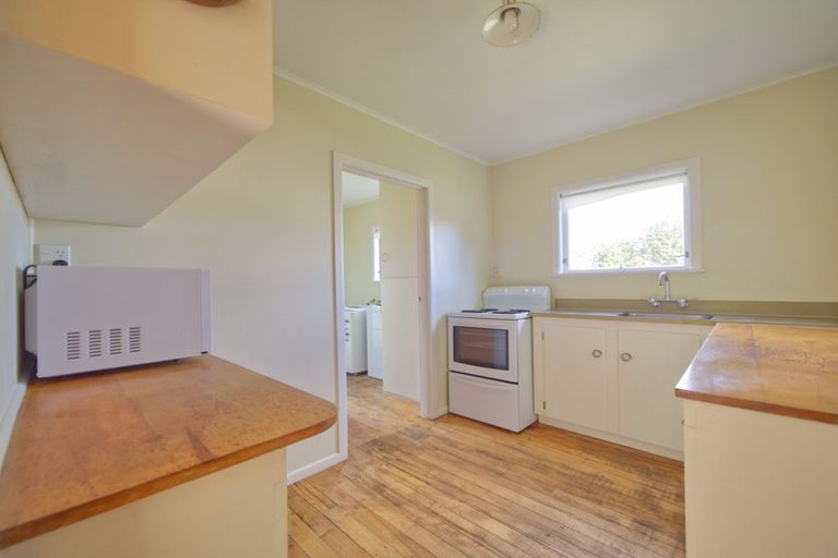 Photo of property in 103 Ennis Avenue, Pakuranga Heights, Auckland, 2010