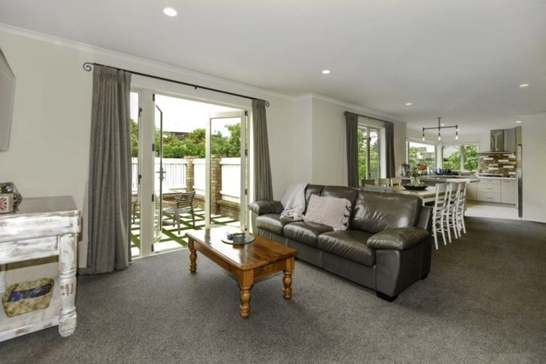 Photo of property in 12 Six Silvers Avenue, Halswell, Christchurch, 8025