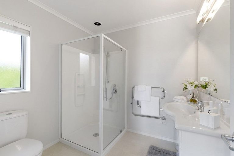 Photo of property in 42 Grace James Road, Pukekohe, 2120