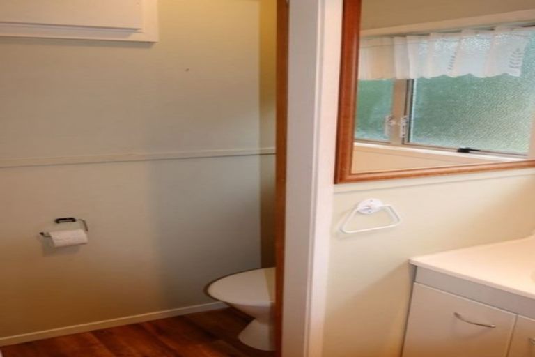 Photo of property in 8 Oxford Street, Tirau, 3410