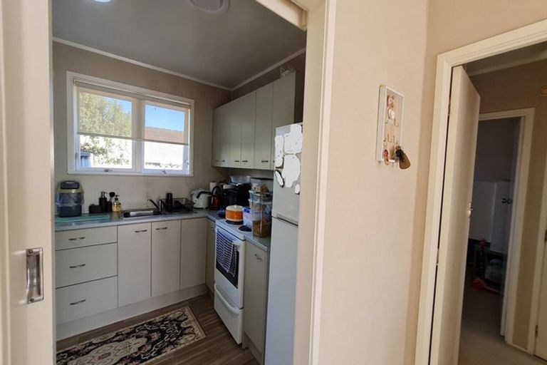 Photo of property in 2/86 Carruth Road, Papatoetoe, Auckland, 2025