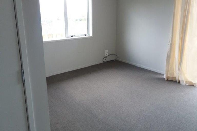 Photo of property in 2 Elena Place, Welcome Bay, Tauranga, 3112