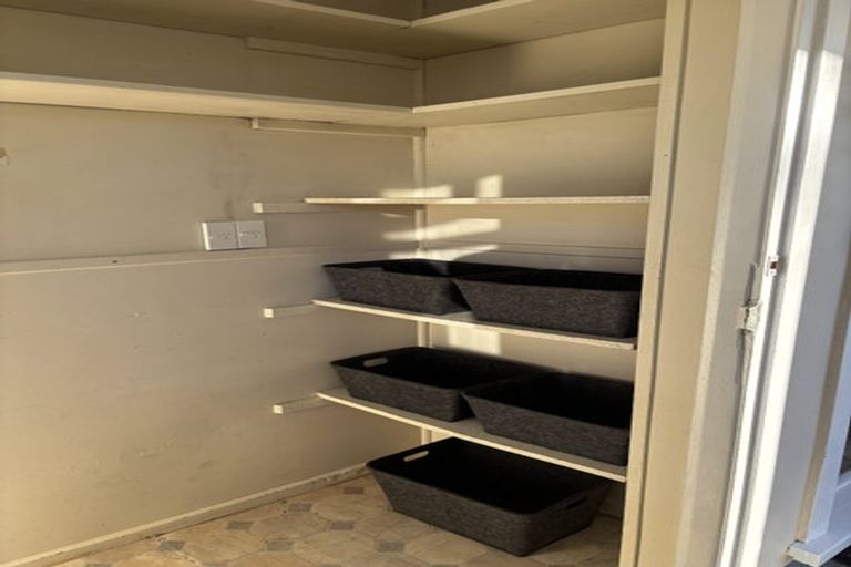 Photo of property in 37 Lambeth Crescent, Redwood, Christchurch, 8051