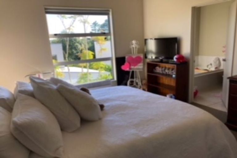 Photo of property in 20/40 Scarlet Oak Drive, Schnapper Rock, Auckland, 0632