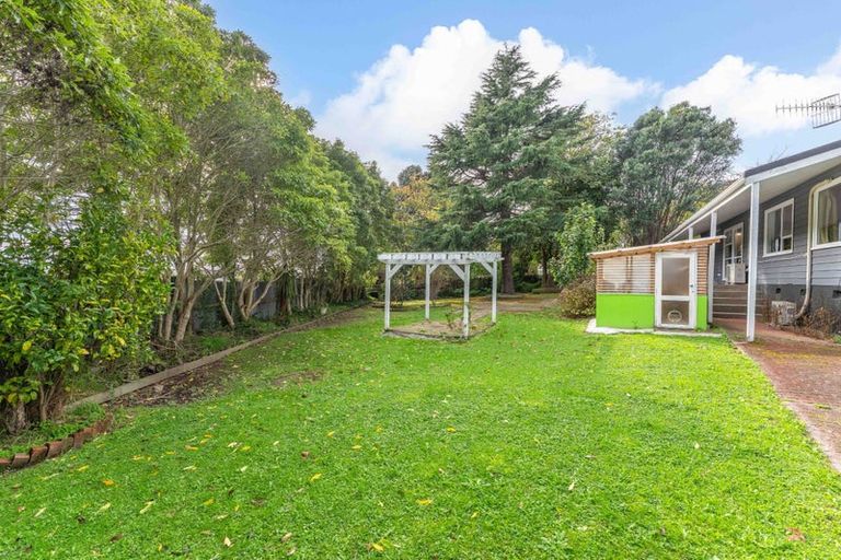 Photo of property in 27 Ruru Street, Waikanae, 5036