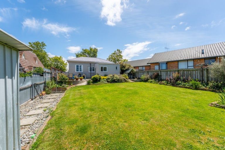 Photo of property in 87 Avenue Road, West End, Timaru, 7910