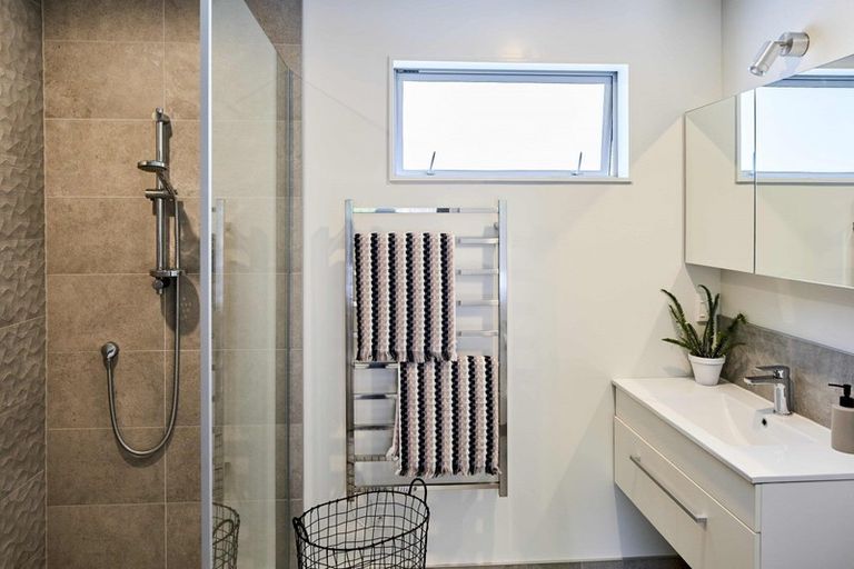 Photo of property in 12 Muri Road, Pukerua Bay, 5026