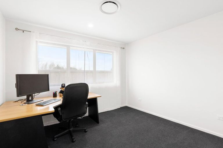 Photo of property in 12b Wykes Place, Amberley, 7410