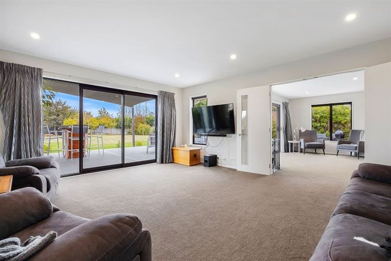 Photo of property in 2 Jacks Drive, West Melton, 7618