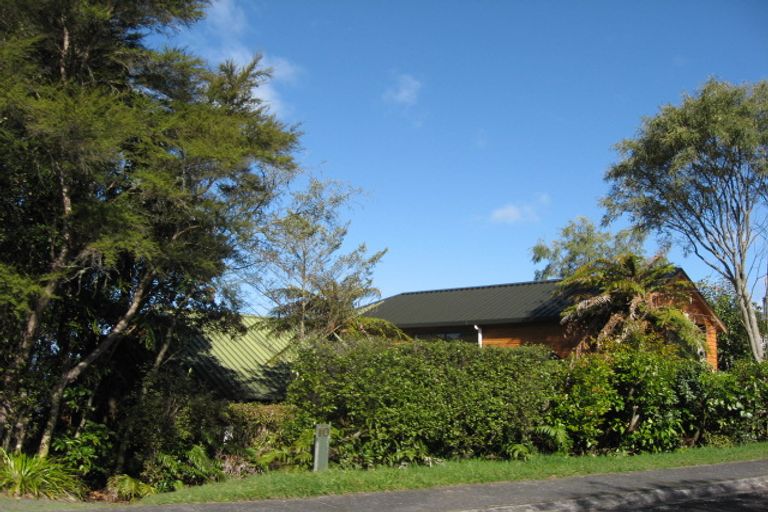 Photo of property in 10 Kamahi Terrace, Omori, Turangi, 3381