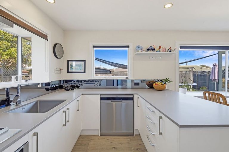 Photo of property in 1/9b Kirner Street, Burwood, Christchurch, 8083