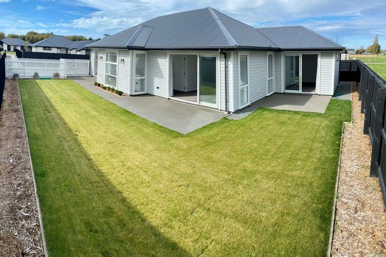 Photo of property in 26 Mcquillan Avenue, Woodend, 7610