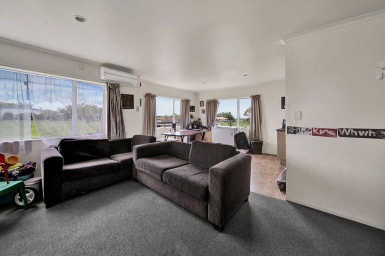 Photo of property in 5 Warwick Road, Stratford, 4332