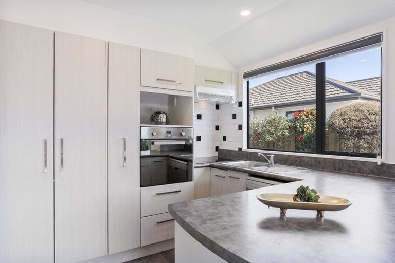 Photo of property in 52 Mahlet Street, Northwood, Christchurch, 8051