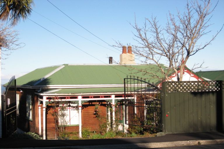 Photo of property in 5 Neidpath Road, Mornington, Dunedin, 9011