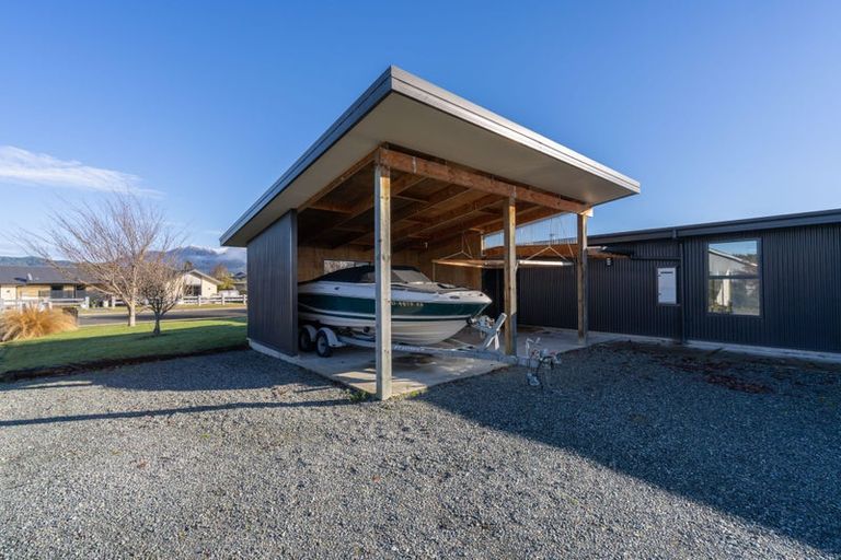 Photo of property in 21 Pop Andrew Drive, Te Anau, 9600