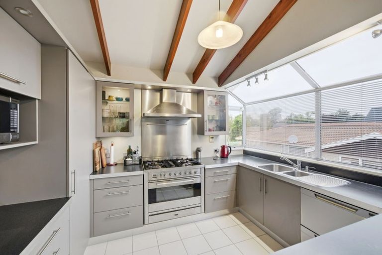 Photo of property in 53 Sayers Crescent, Ilam, Christchurch, 8041