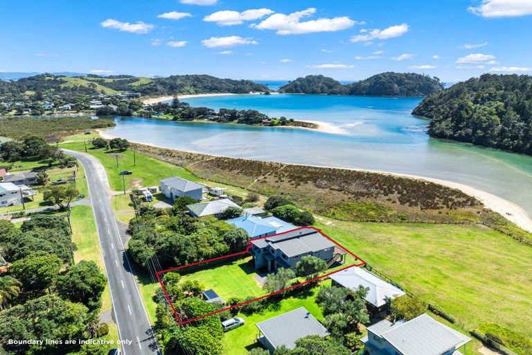 Photo of property in 878 Matapouri Road, Matapouri, Whangarei, 0173