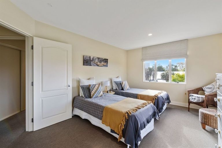 Photo of property in 6 Leabridge Mews, Harewood, Christchurch, 8051