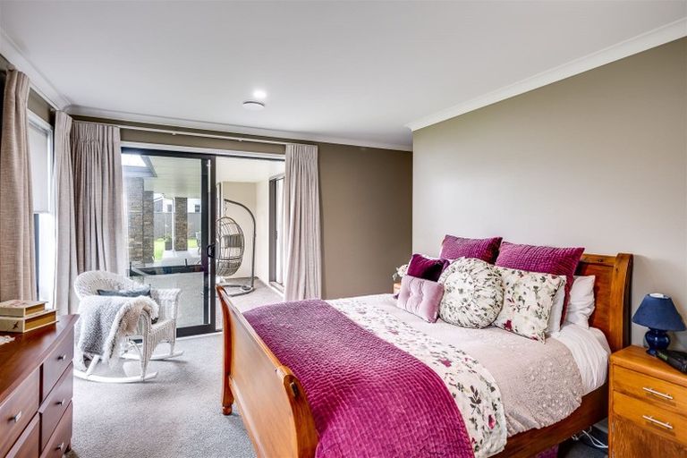 Photo of property in 23 Gee Place, Taradale, Napier, 4112