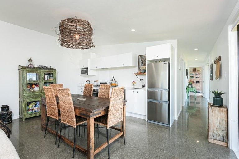 Photo of property in 20 White Road, Otane, 4202