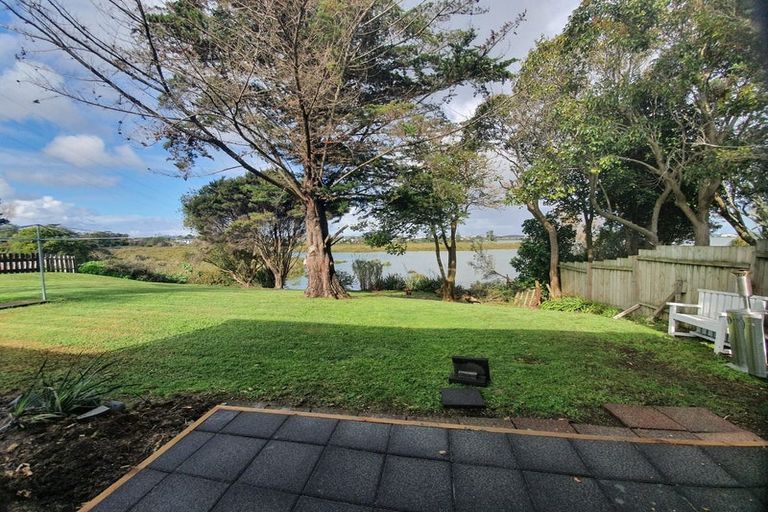 Photo of property in 38 Aurea Avenue, Pakuranga, Auckland, 2010