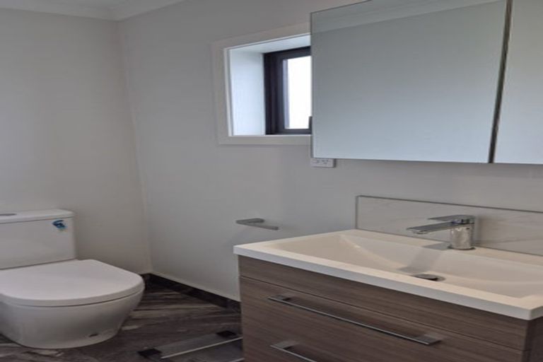 Photo of property in 1 Rimu Street, Tawa, Wellington, 5028