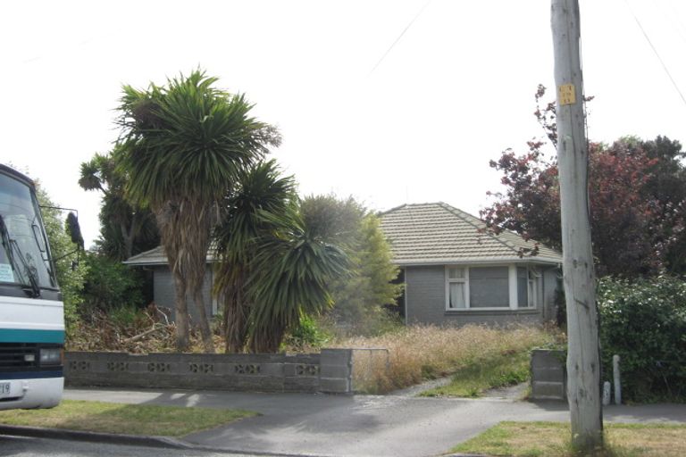 Photo of property in 19 Frensham Crescent, Woolston, Christchurch, 8062