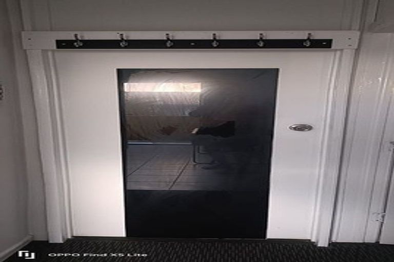 Photo of property in 15 Peach Road, Glenfield, Auckland, 0629