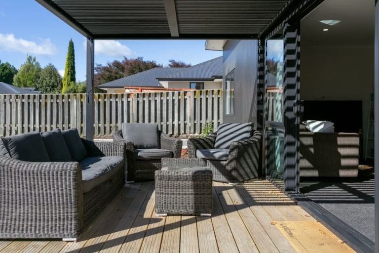 Photo of property in 2/151 Tauhara Road, Tauhara, Taupo, 3330