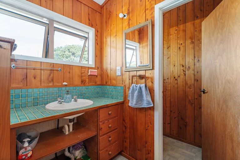 Photo of property in 45 Oyster Drive, Cooks Beach, Whitianga, 3591