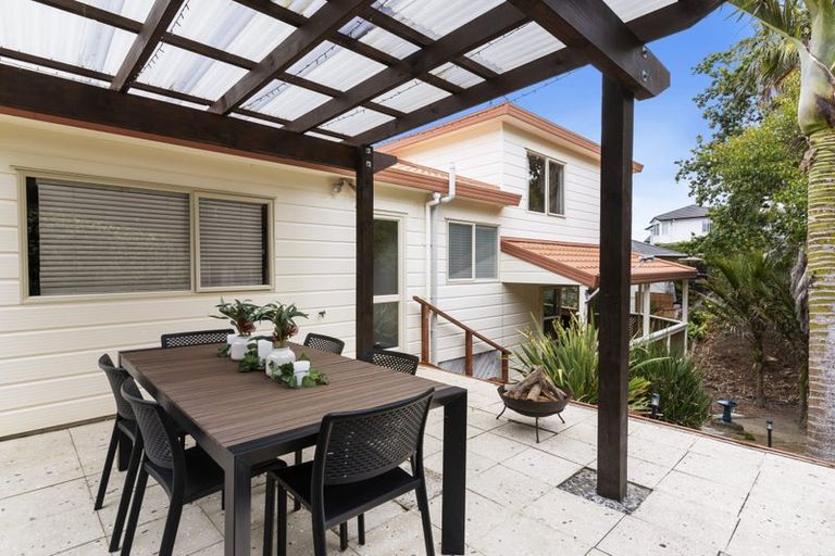 Photo of property in 2/13a Sandspit Road, Cockle Bay, Auckland, 2014