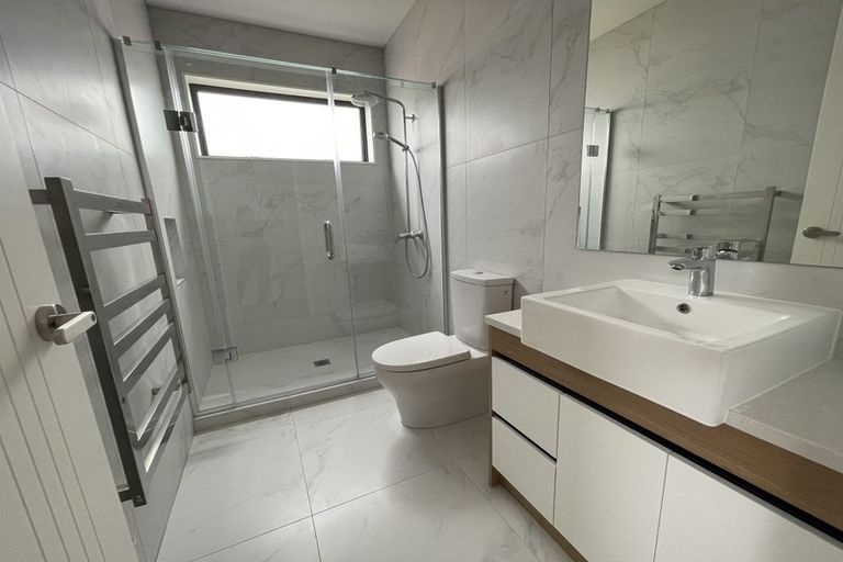 Photo of property in 19 Golden Avenue, Flat Bush, Auckland, 2019